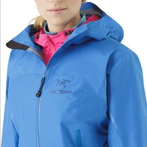 Arc’teryx brand new GoreTex women jacket